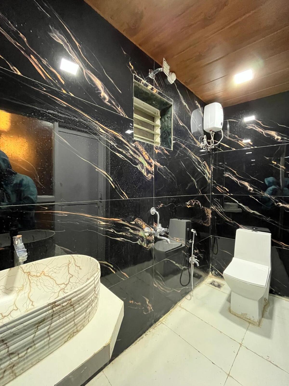 Govind Villa - 3Bhk Penthouse Suite With Pool Splash ロナバラ エクステリア 写真